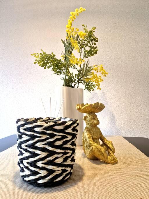 Apartamento Plaza Cervantes Apartment Jaen Bagian luar foto