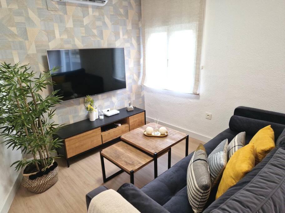 Apartamento Plaza Cervantes Apartment Jaen Bagian luar foto